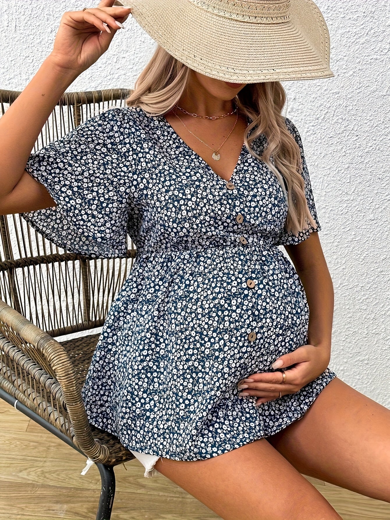 Maternity Shirt with Front Buttons and Waist Tightening, Featuring Small Floral Pattern