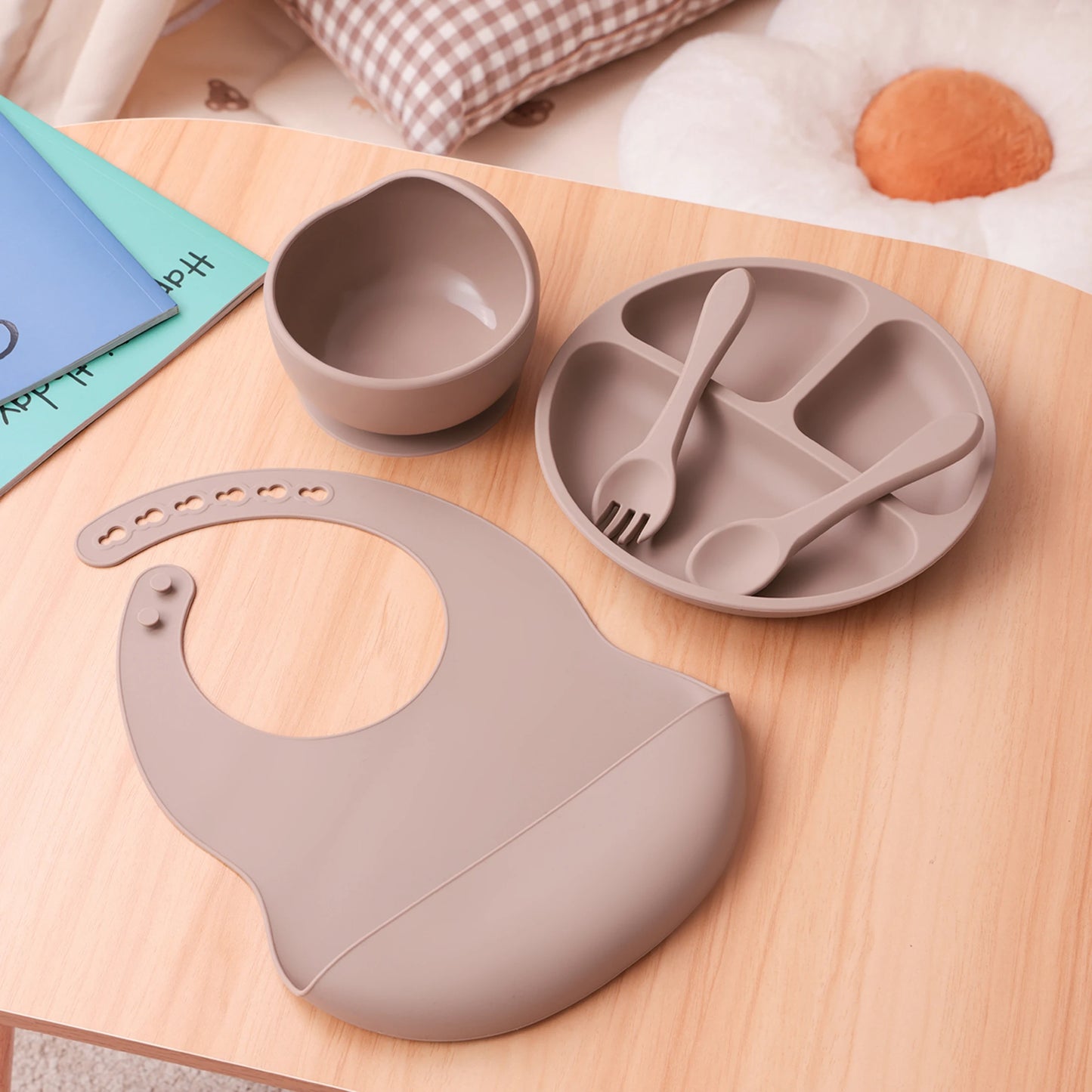5PCS Silicone BPA Free Baby Toddler Feeding Set; Suction Plate, Suction Bowl, Bib, Spoon Fork Training Tableware Gift Set